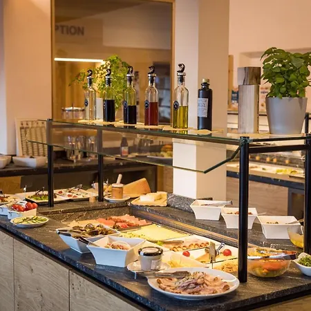 Отель Natur-genuss-hotel Sonnasita 4*