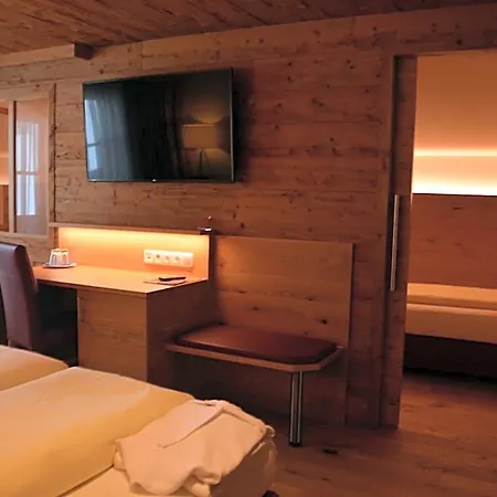 Szálloda Natur-genuss-hotel Sonnasita Faschina