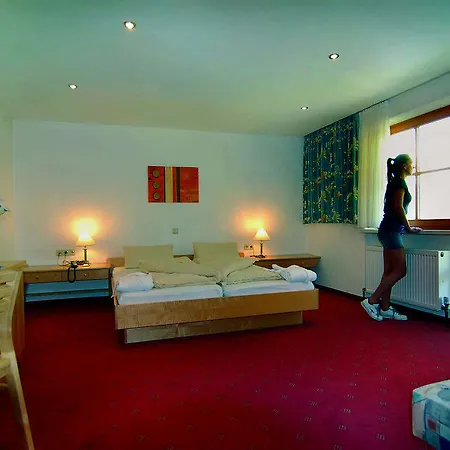 Szálloda Natur-genuss-hotel Sonnasita Faschina